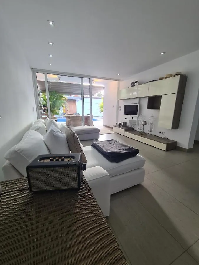 Nosotros Luxury Villa Los Cristianos